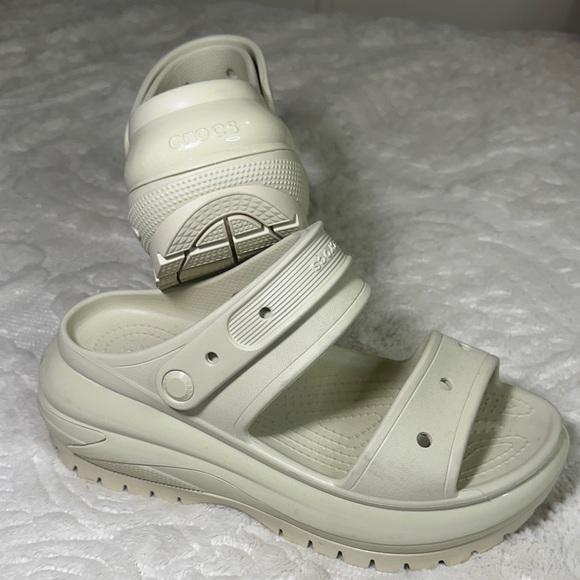 CROCS Shoes - CROCS Iconic Comfort platform unisex Cream Mules